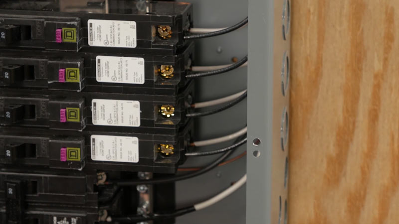 Double Tapped Neutrals